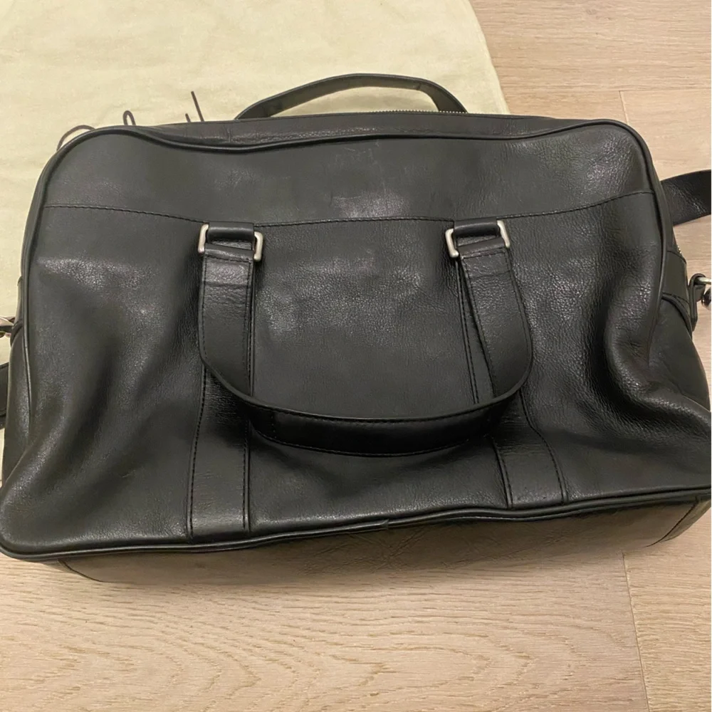 Cole Haan Unisex Black Leather Bag / Messenger / Laptop / Briefcase Silver